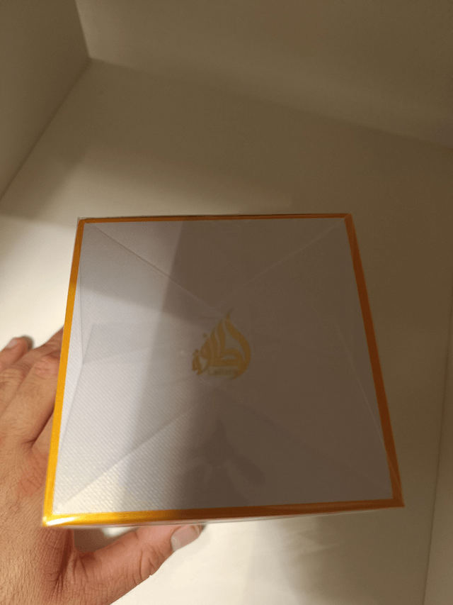 Eau de parfum Yara jaune by Lattafa