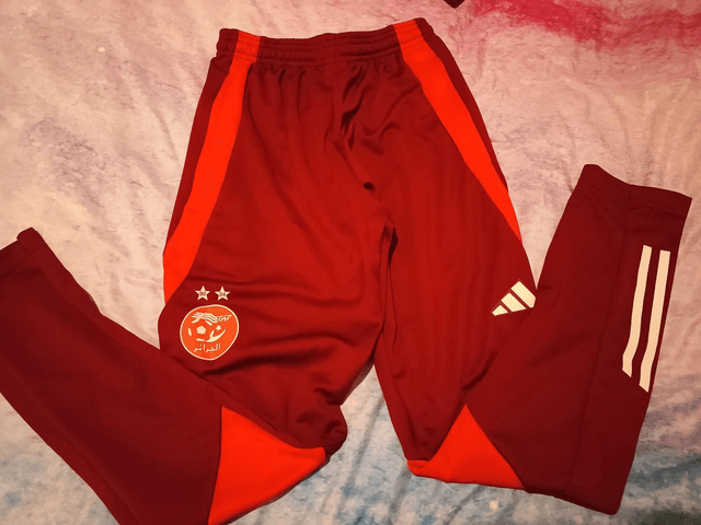 Ensemble de survêtement rouge pour enfant