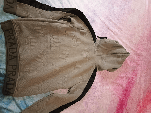 Pull gris " Prada" pour enfant 