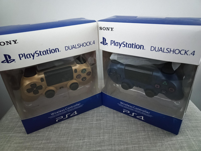 Lot de 2 manettes PS4 V2