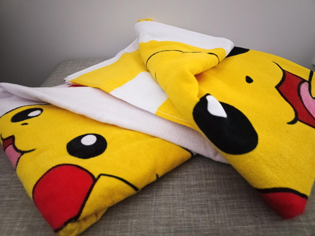 Lot de 2 draps de bain / serviette de plage Pokémon
