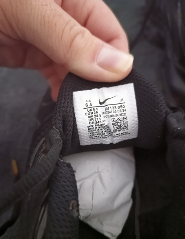 TN full black pour enfant - Pointure 39