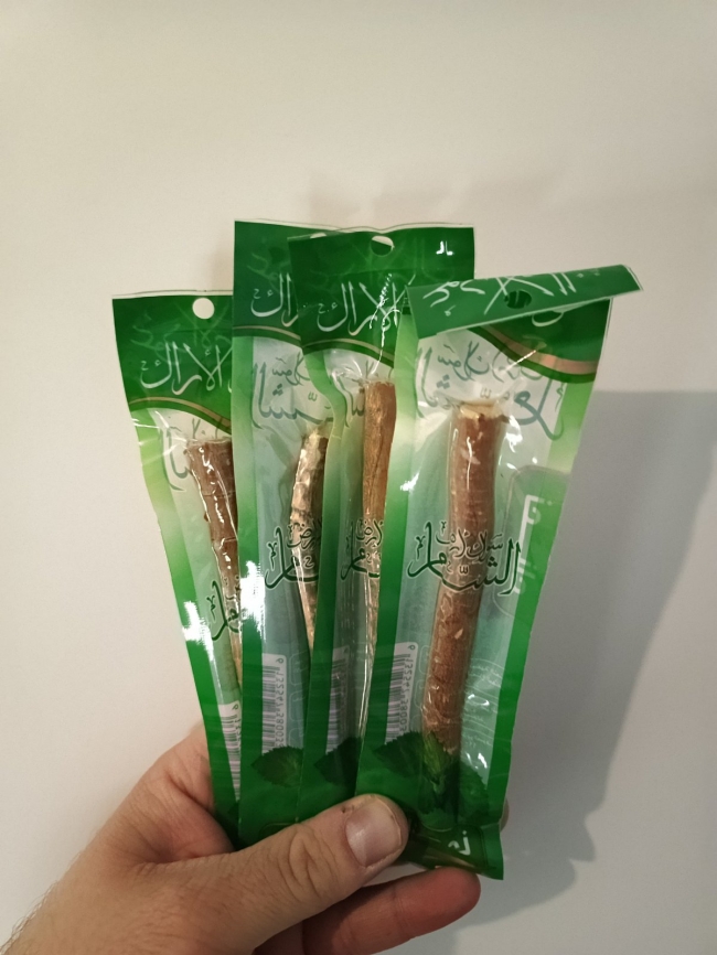 Lot de 4 siwak de la Mecque (goût mentholé)