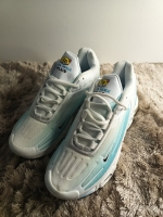 TN Tuned air blanc et bleu - Pointure 40