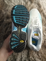 TN Tuned air blanc et bleu - Pointure 40